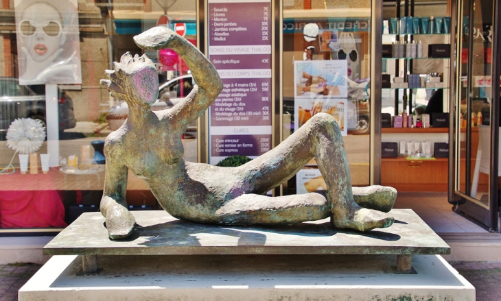 Sculpture - Saint-Valery-en-Caux