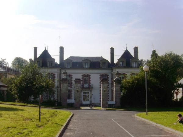 Le chateau du grand Mesnil - Bures-sur-Yvette