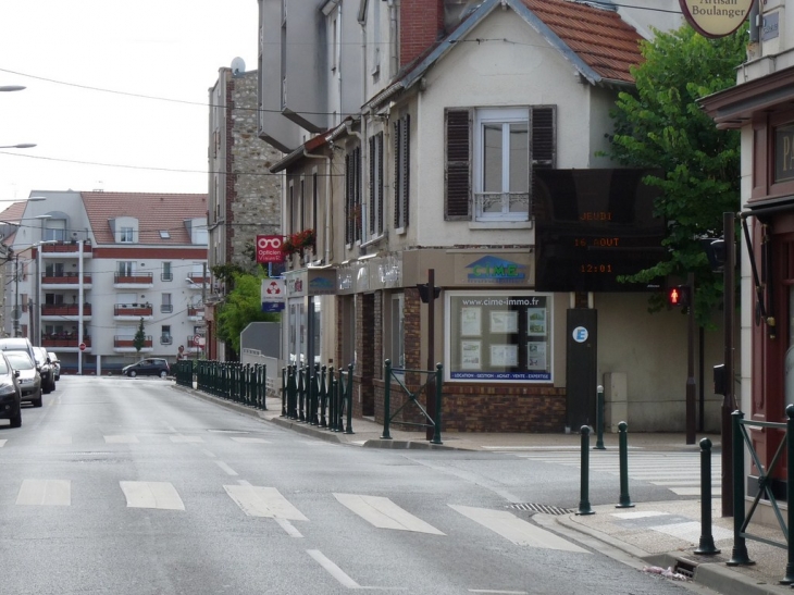La rue principale - Épinay-sur-Orge