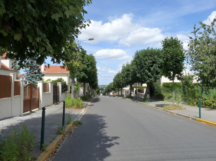 Rue D'Estienne D'Orves - Épinay-sur-Orge