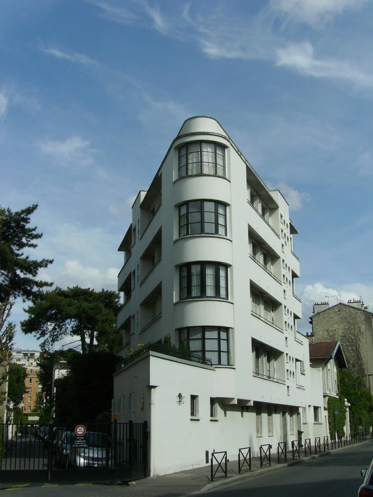 Vue de la villa ternisien (étages de Henry Pingusson) - Boulogne-Billancourt