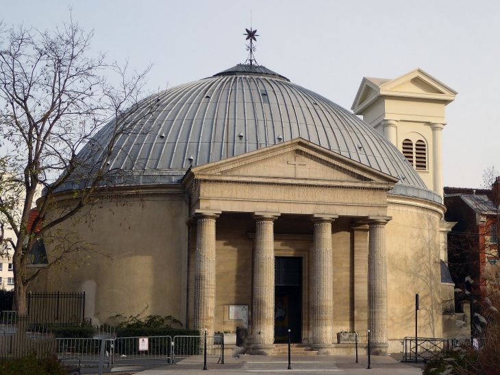 L'église Saint Pierre et Saint Paul - Courbevoie