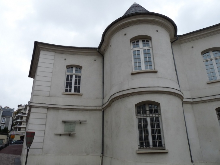 Le chateau des princes de Conti - Issy-les-Moulineaux