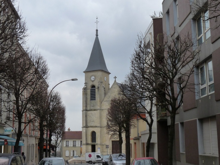 Rue de l'Abbé Grégoire en arrivant à L'église - Issy-les-Moulineaux