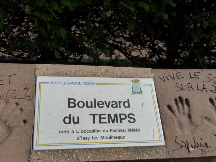 Boulevard du Temps - Issy-les-Moulineaux