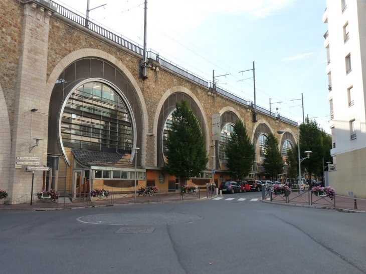 Les Arches , Boulevard Garibaldi - Issy-les-Moulineaux