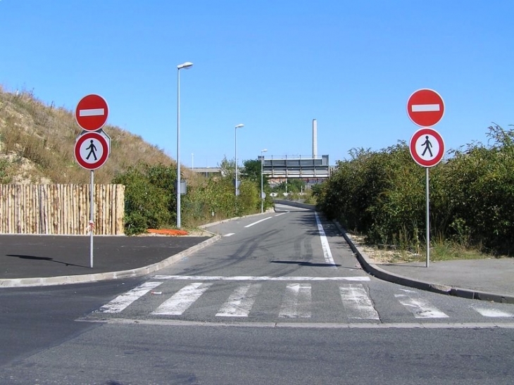 Sortie de l'A14 sur l'avenue Hoche - Nanterre