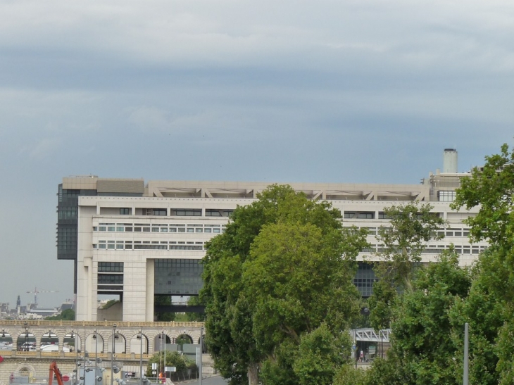 Bercy , le ministère des finances - Paris 12e Arrondissement
