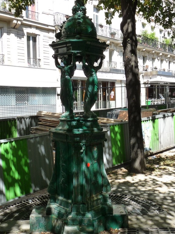 Boulevard des Batignoles - Paris 17e Arrondissement