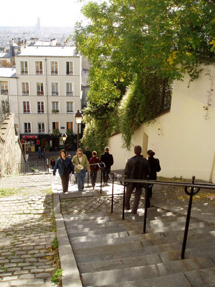 Montmartre, l'escalier - Paris 18e Arrondissement
