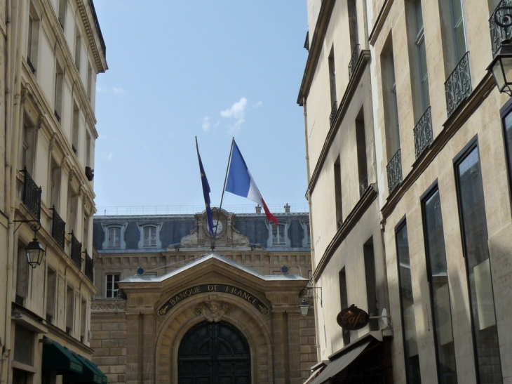 La banque de France ,vue de la rue Vrillière - Paris 2e Arrondissement