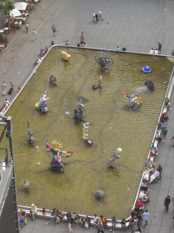 La fontaine de Niki de Saint Phalle - Paris 4e Arrondissement