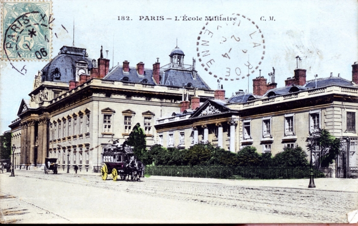 L'école militaire, vers 1904 (carte postale ancienne). - Paris 7e Arrondissement