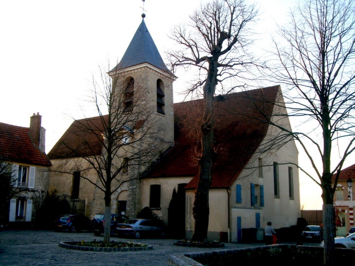 Eglise Saint-Nicolas (18° s) - Chessy