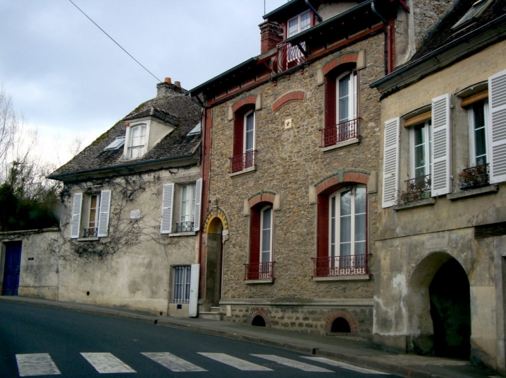 Dans cette maison a vécu le peintre impressionniste J-Baptiste Corot - Crécy-la-Chapelle