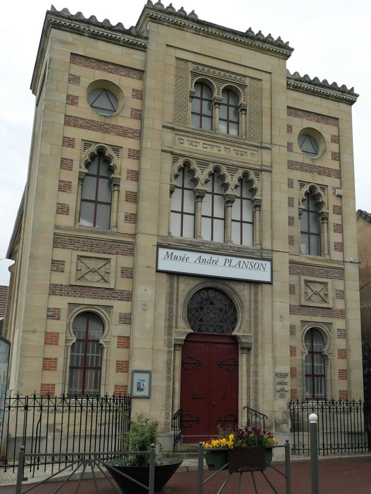 L'ancienne synagogue - La Ferté-sous-Jouarre