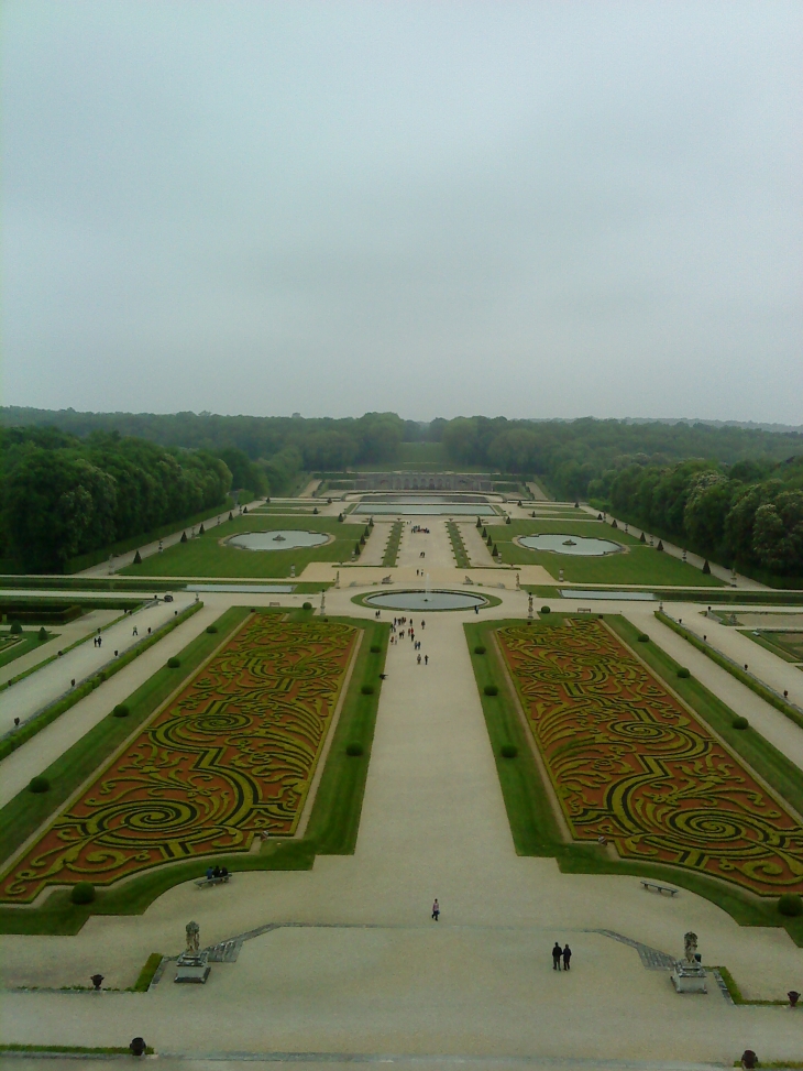 Jardins de Vaux-le-Vicomte vus du toit du château G.K - Maincy