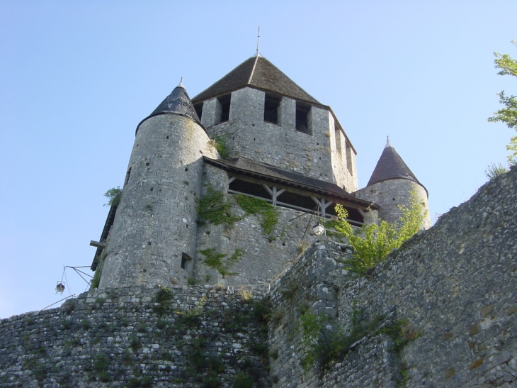 La tour César - Provins