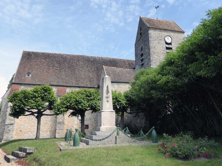 L'église et le monument aux morts - Recloses