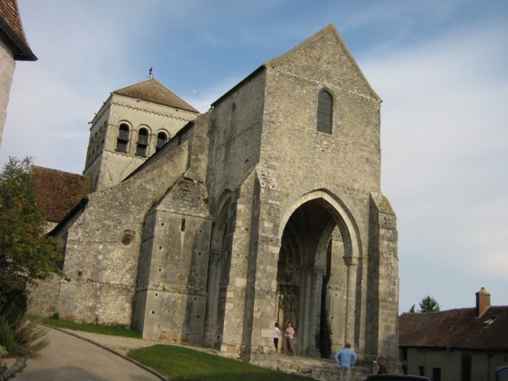 L 'EGLISE DE ST-LOUP DE NAUD - Saint-Loup-de-Naud