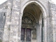 Photo suivante de Saint-Loup-de-Naud l'entrée de l'église