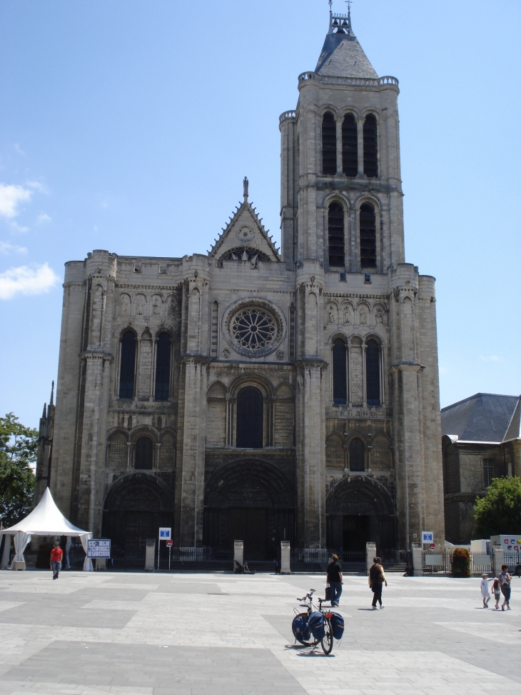 Saint-Denis (93200) la basilique