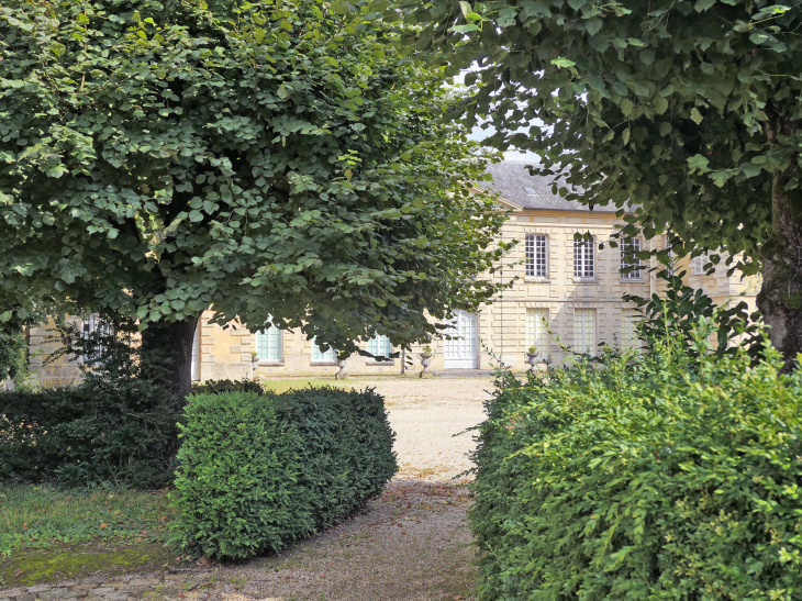 Le château - Gadancourt
