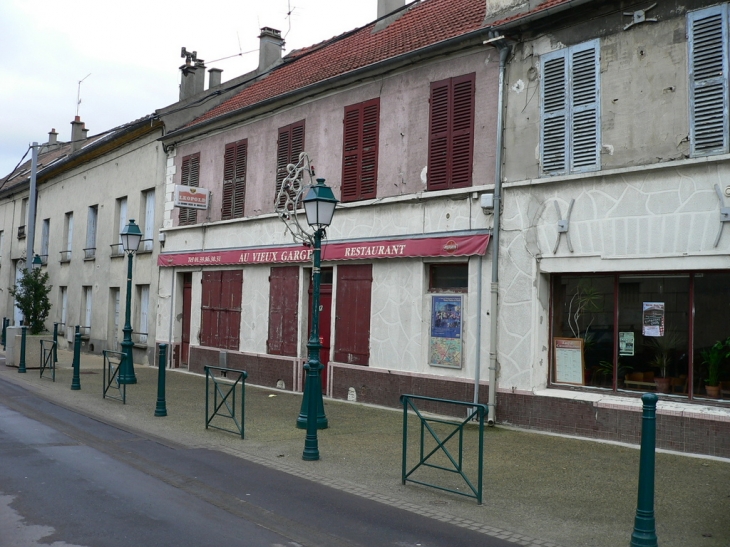 Rue Marcel Bourgogne anciennement rue des menées - Garges-lès-Gonesse