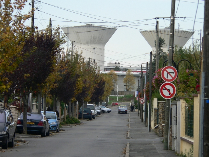 L'avenue Carnot - Garges-lès-Gonesse