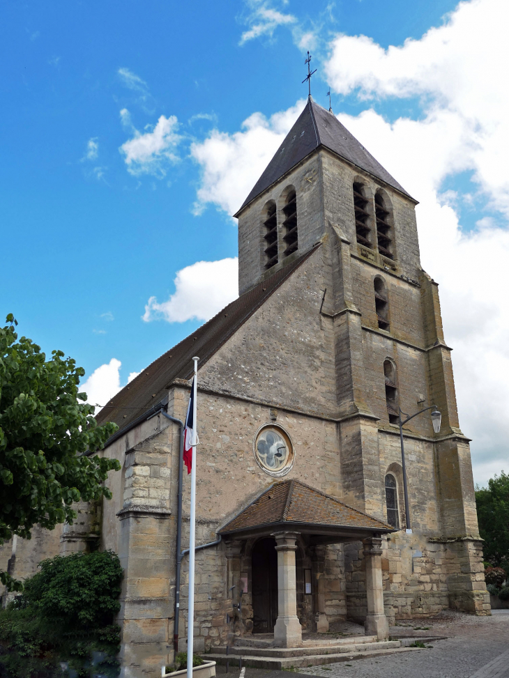 L'église - Aubergenville