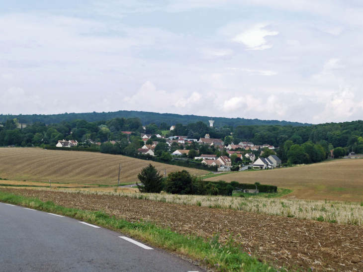 Vue d'ensemble du village - Guitrancourt