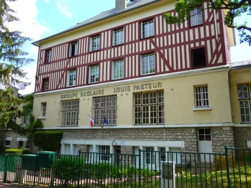 Le groupe Scolaire Louis Pasteur - La Celle-Saint-Cloud