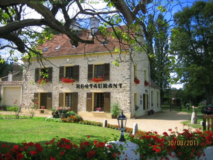 AUBERGE DE L ARTOIRE - Le Perray-en-Yvelines