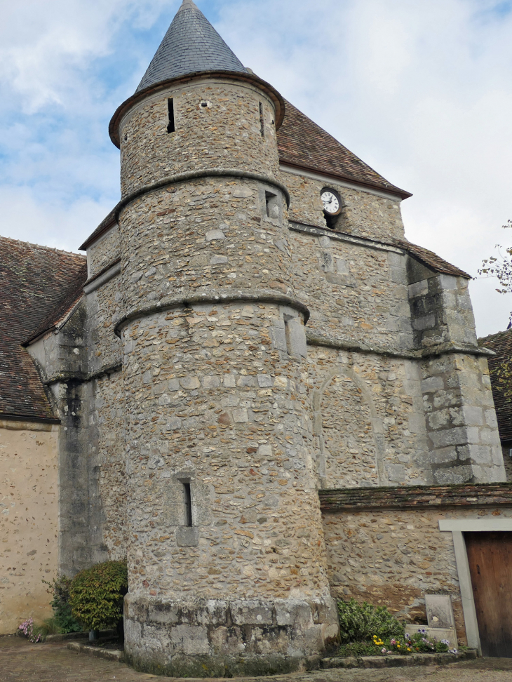 Le clocher et sa tourelle d'escalier - Orcemont