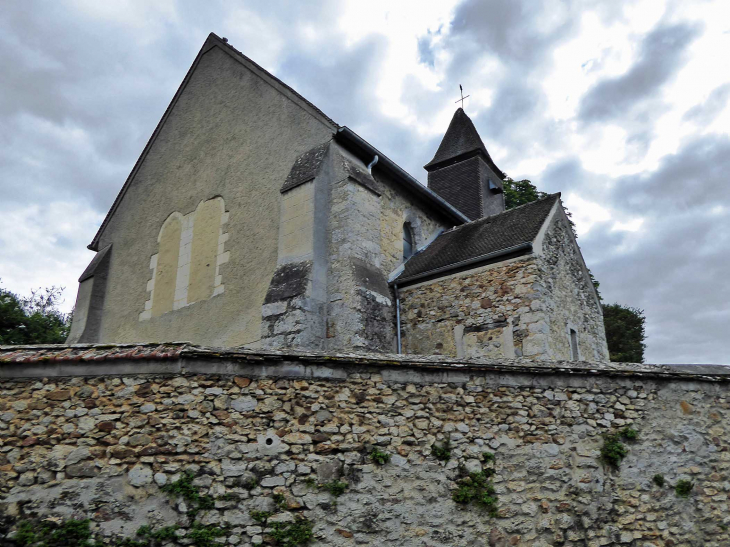 L'église - Prunay-le-Temple