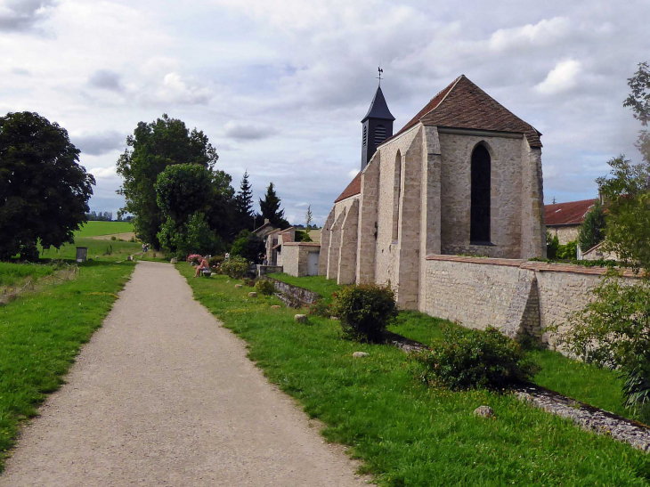 Le chevet de l'a chapelle Saint Nicolas - Rennemoulin