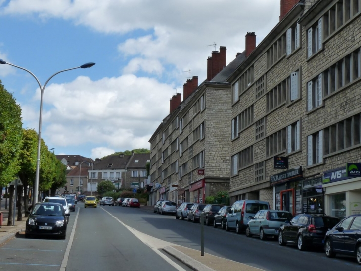 Dans la ville - Saint-Cyr-l'École