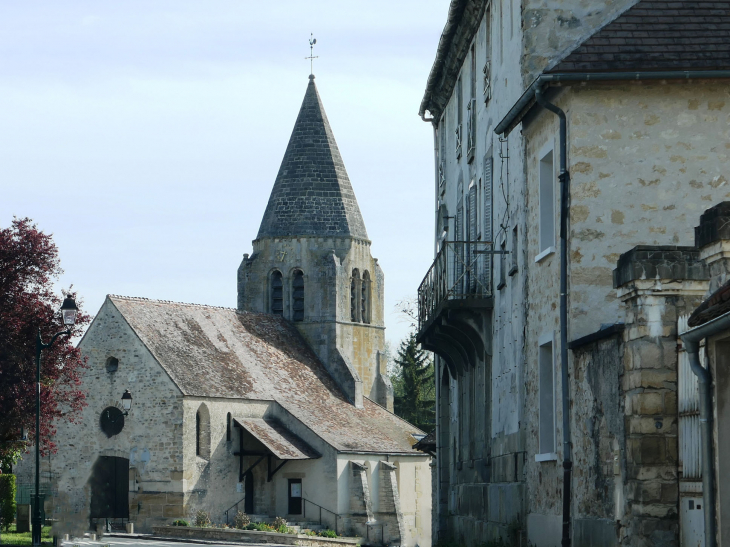 Vers l'église - Tessancourt-sur-Aubette