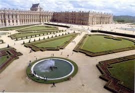  - Versailles