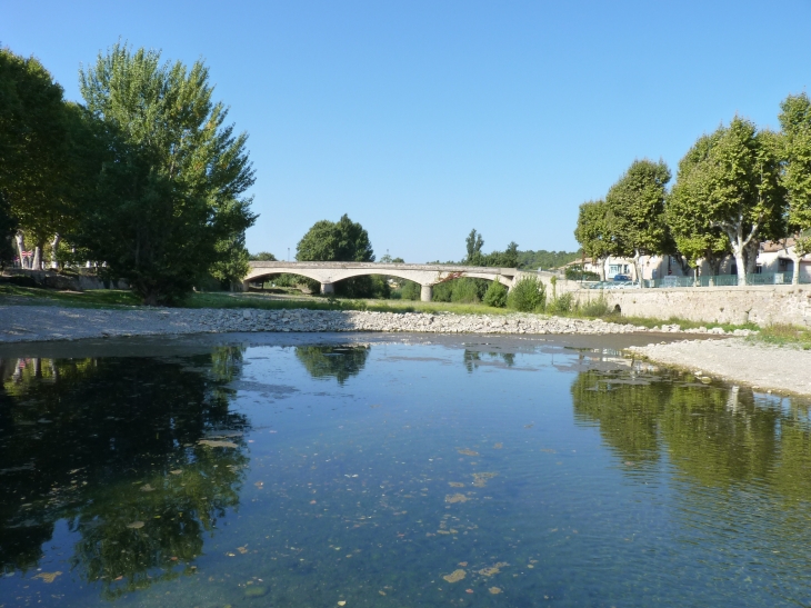 Le pont sur la Cesse - Bize-Minervois