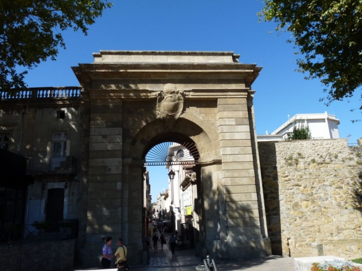 Portail des Jacobins - Carcassonne