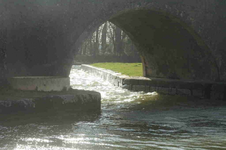 Le pont du grand bassin - Castelnaudary