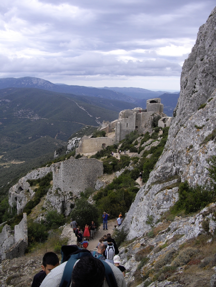 Montée vers San Jordi (Château haut) - Duilhac-sous-Peyrepertuse
