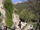Photo suivante de Duilhac-sous-Peyrepertuse En venant du haut du village, le chemin vers la fontaine