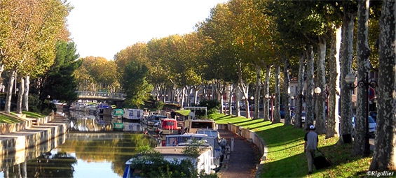 Les quais du canal de la Robine - Narbonne