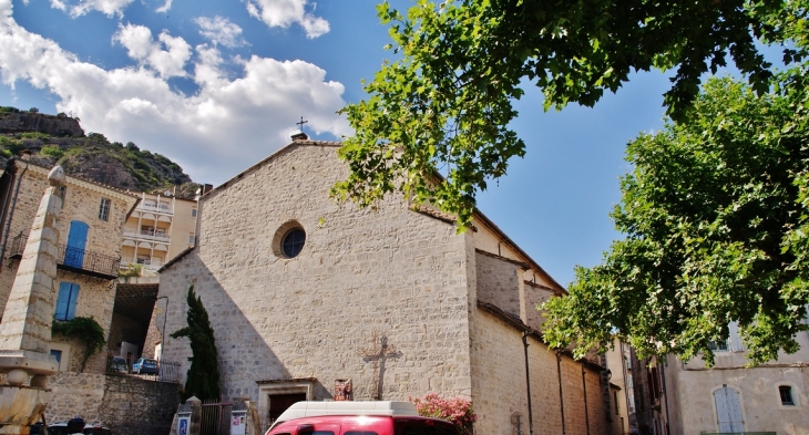<<église Saint-Etienne - Anduze