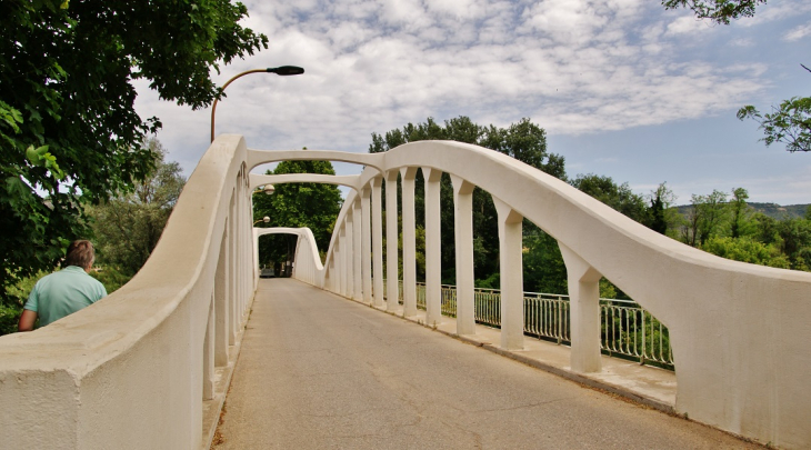 Pont - Chusclan