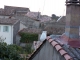 un chat sur les toitures a Dions