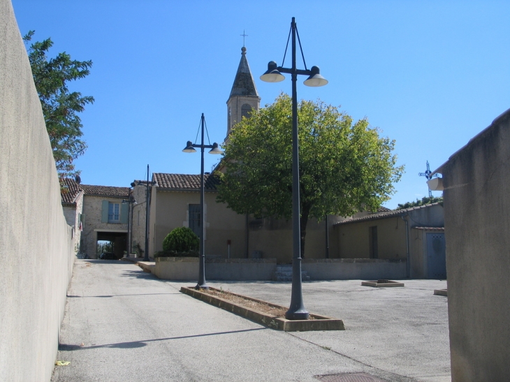 Place de l'église - La Rouvière