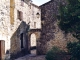 Photo suivante de Méjannes-le-Clap Porche dans le vieux village